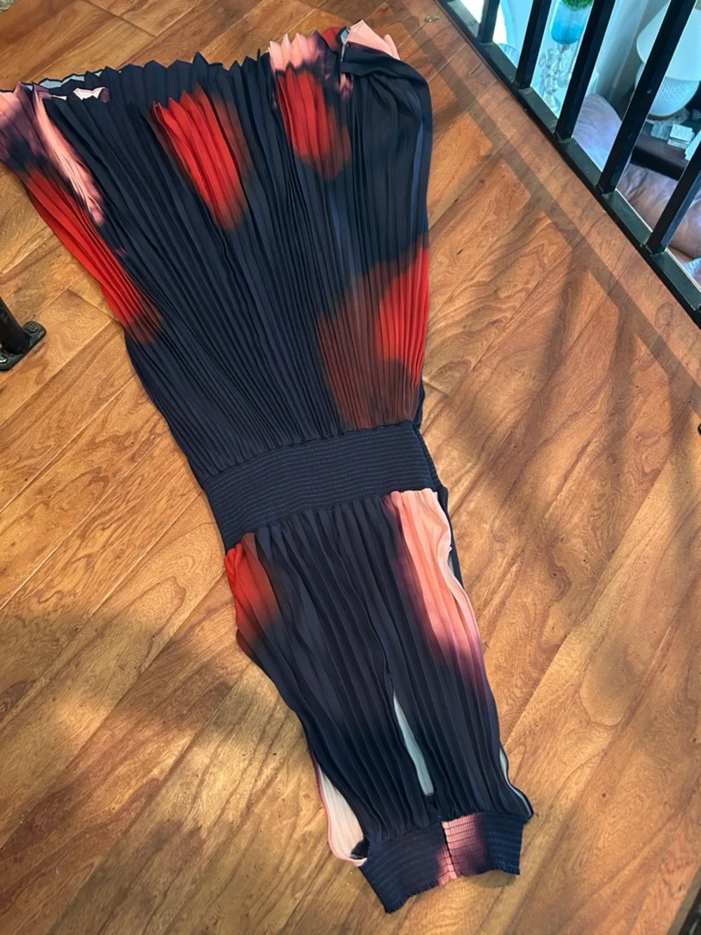 ALC Renzo II Satin Pleated Dress 
Size 4 - Picture 11 of 11